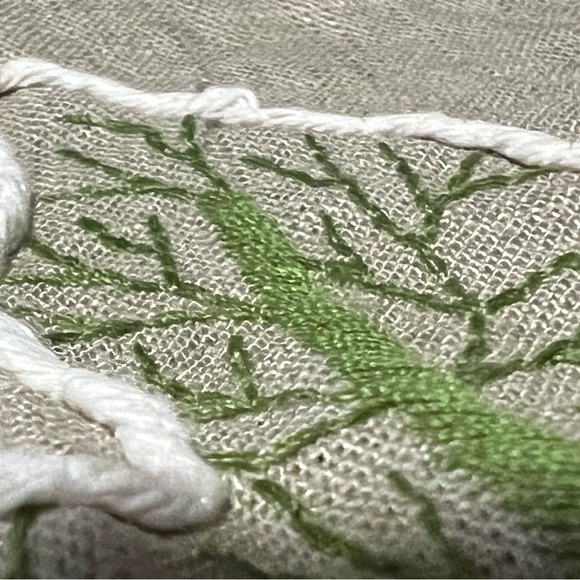 Olive linen embroidered with raised stitching jacket and pant set size medium - Picture 9 of 10